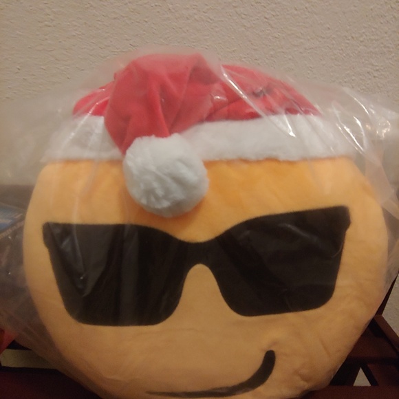 Pillows - Picture 3 of 3